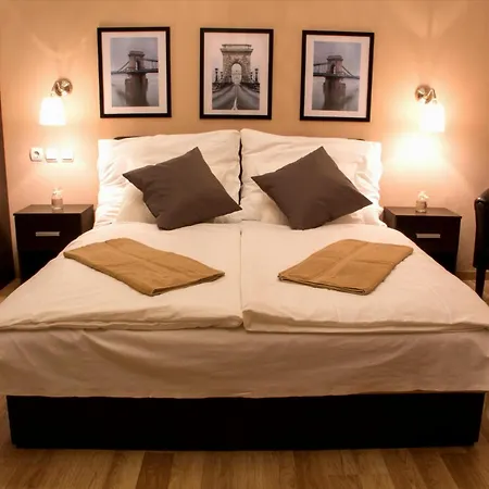 Budapest Ville Bed & Breakfast-3